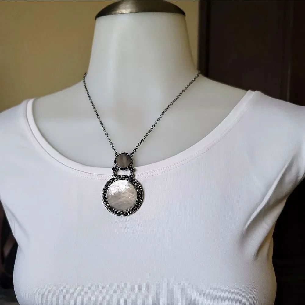 Necklace Bundle - Picture 3 of 7